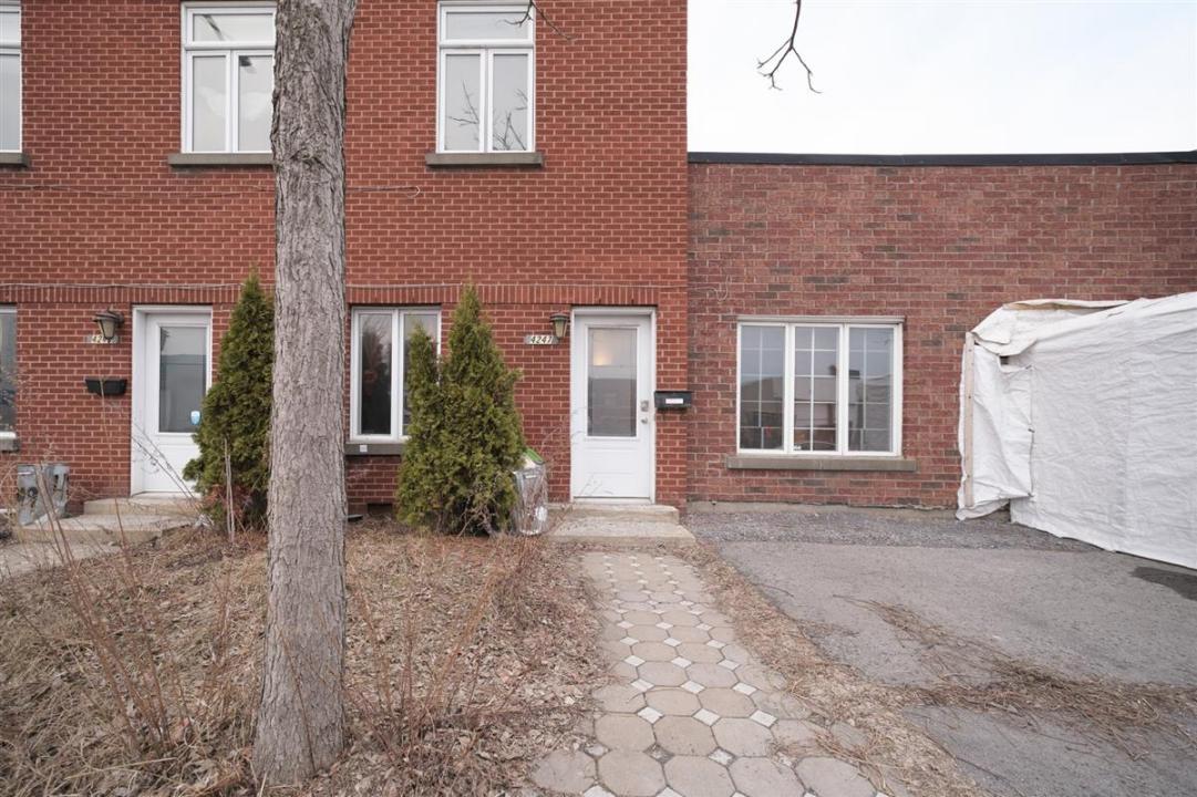 4247 Rue Frontenac, Montréal (Le Plateau-Mont-Royal), Québec H2H 2M4, Canada