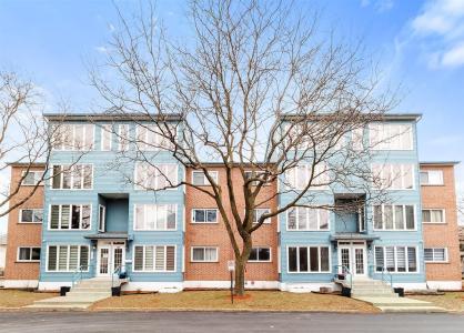 931 Boul. Jean-Paul-Vincent, Longueuil (Le Vieux-Longueuil), Québec J4G 1V1, Canada