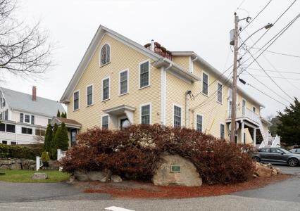 457 Washington St , 2, Gloucester, Massachusetts 01930, USA