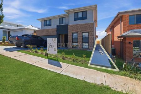 39a Eurythmic Street, Menangle Park, NSW 2563, Australia