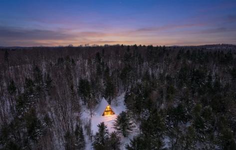 327  Route Principale, Val-des-Monts, Quebec J8N 4B7, Canada