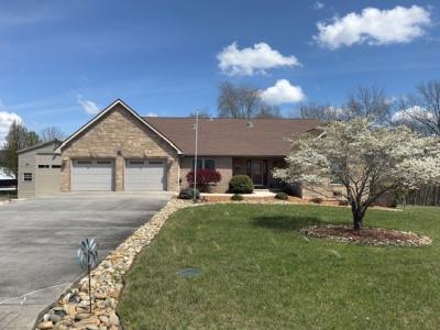 459 Woodgate Dr, Crossville, Tennessee 38571