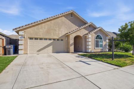 215 E Hawkeye Avenue, Turlock, California 95380, USA