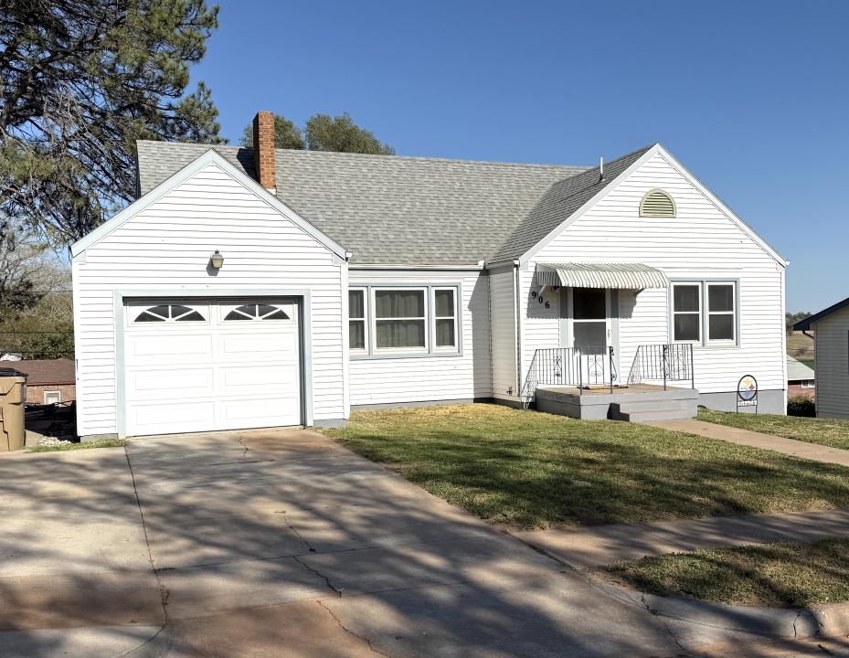 906 N Cedar St, Medicine Lodge, Kansas 67104, Estados Unidos