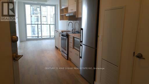 128 FAIRVIEW MALL DRIVE, Toronto (don Valley Village), オンタリオ M2J 2Z1, カナダ