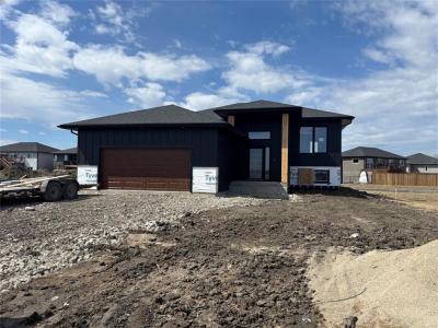 157 PRIMROSE LANE LANE, Mitchell, Manitoba R5G 2Z3, Canada