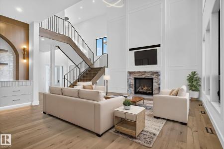 4706 KNIGHT CLOSE SW, Edmonton, Alberta T6W 4V6, Canada