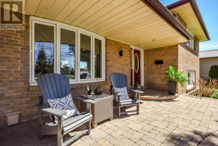 121 BAYSHORE DRIVE, Ramara, 安大略省 L0K 1B0, 加拿大