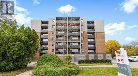 1219 DUNDAS STREET WEST, Mississauga (erindale), Ontario L5C 1C8, Canada