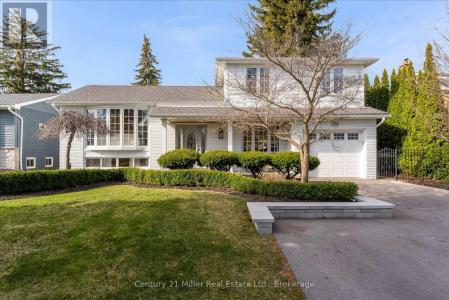 194 SOLINGATE DRIVE, Oakville (br Bronte), אונטריו L6L 3T1, קנדה 