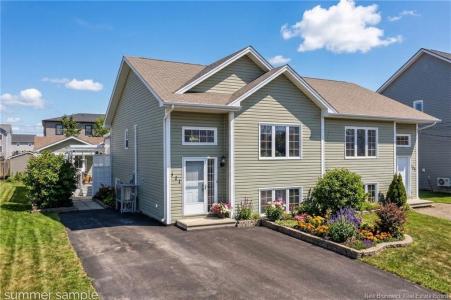 111 HOLLAND DRIVE, Moncton, New Brunswick E1G 0X5, Canada
