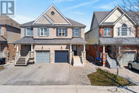 44 ACORN LANE, Bradford West Gwillimbury (bradford), Ontario L3Z 0H6, Kanada