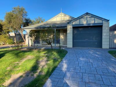 4 Noack Place, Pooraka, SA 5095, Australia