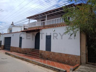 CALLE LOS ROBLES CASA DUPLEX MUNDO NUEVO, El Pilar (Los Robles), Nueva Esparta 6311, ベネズエラ