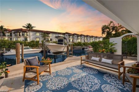 1435 Curlew AVE 3, NAPLES, Florida 34102, USA