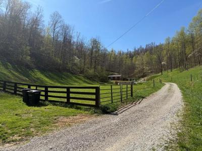 270 Hannah Fork, Hager Hill, Kentucky 41222, USA