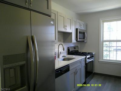 7 Bashford Ave , 7B, Union Twp., NJ 07083-5660, USA