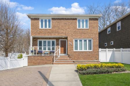 825 Willowbrook Rd, Staten Island, NY 10314, USA