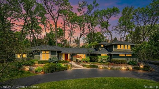 6130 Idlewyle Road, Bloomfield Hills, Michigan 48301, USA