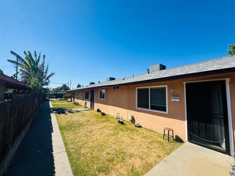 1335 Olive Avenue, Sanger, Californie 93657, États-Unis