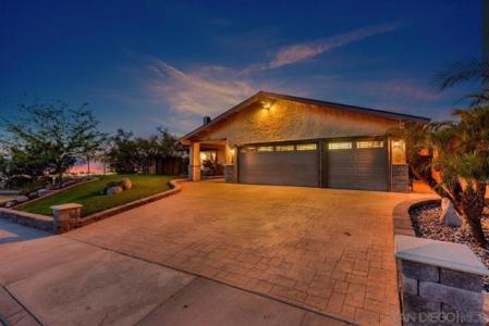 2185 Estela, El Cajon, Califórnia 92020, Estados Unidos