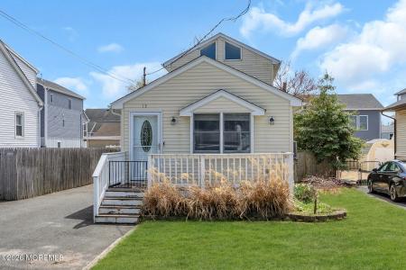 13 Adair Drive, En Brique, New Jersey 08723, États-Unis