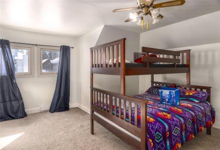 113 Wasagaming Drive, Clear Lake, Manitoba R0J 1N0, Kanada