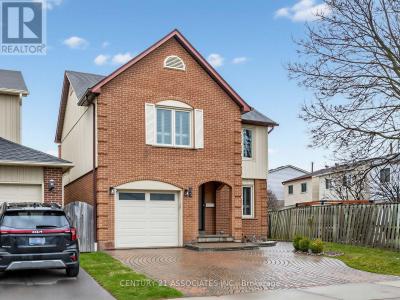 4049 TEAKWOOD DRIVE, Mississauga (creditview), Ontario L5C 3L2, Canada