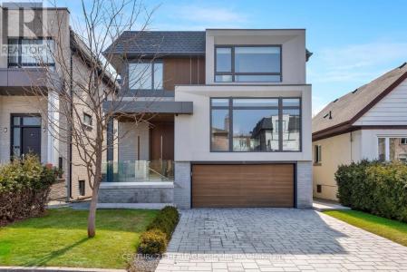 21 FARRELL AVENUE, Toronto (willowdale West), Ontario M2R 1C7, Kanada