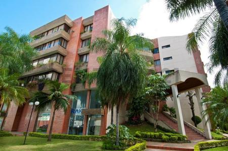 AV. CRISTOBAL DE MENDOZA ESQ PLATANILLOS S/N, Norte, Santa Cruz 00001, Bolivia