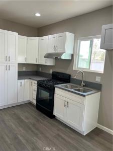 10026 Portola Avenue, Bloomington, California 92316, HOA KỲ