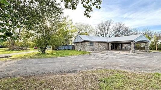 17371 N Bryant Road, Tahlequah, Oklahoma 74464, USA