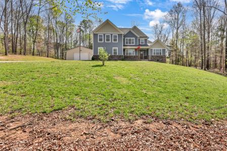 573 Swift Ln, Cunningham, Tennessee 37052, USA