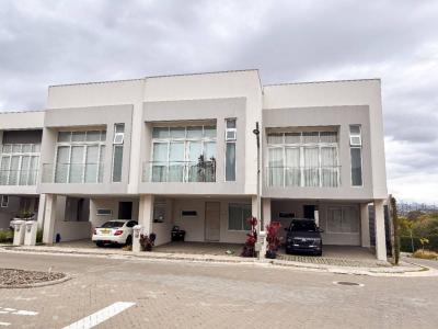 Condominio 3-10 73, Guachipelin San Rafael Escazú, San José 10203, Costa Rica