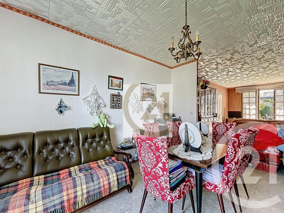 Vitry Sur Seine, Isla De Francia 94400, Francia