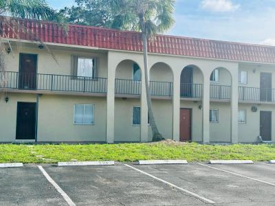 6054 Forest Hill Boulevard #102, West Palm Beach, Florida 33415, USA