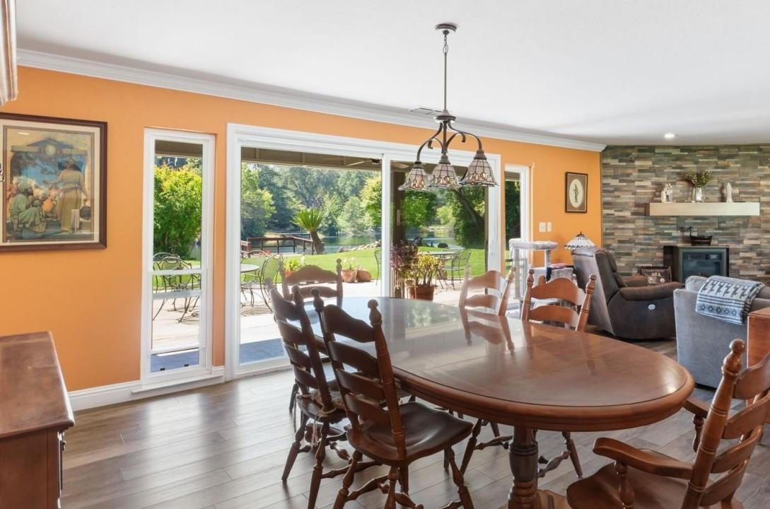 232 Trout Lake Drive, Sanger, Californie 93657, États-Unis