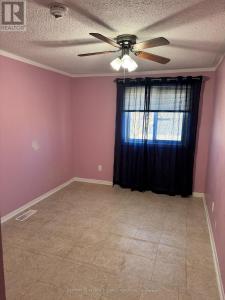 7610 ANAKA DRIVE, Mississauga (malton), Ontario L4T 3H7, Canadá