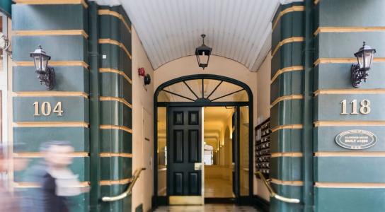 33/114 Clarence Street, Sydney City, NSW 2000, Australia