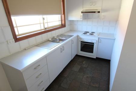 8/8 Thelma Street, Lurnea, NSW 2170, Australia