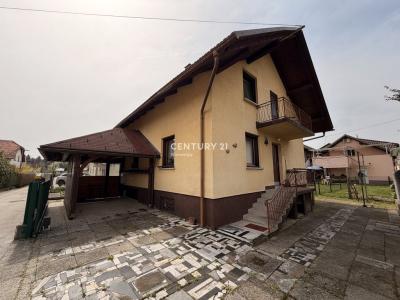 Dežmanova ulica, Kranj, Gorenjska 4000, Slovenia