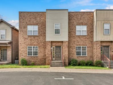 94 Promontory Ln, Clarksville, Tennessee 37040, USA