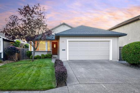 2429 Lemur St, Santa Rosa, California 95401, USA