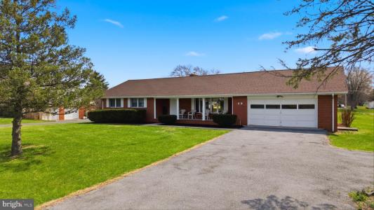 757 Montmorency Dr, Bunker Hill, WV 25413, USA