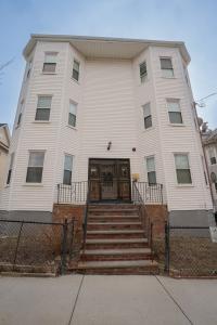 171 Hichborn Street #2R, Revere, Massachusetts 02151, USA