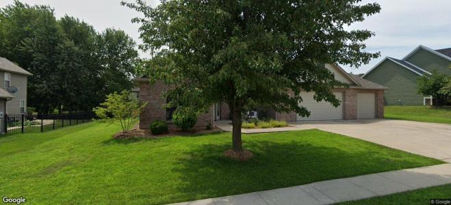 5010 Newbury, Columbia, Missouri 65203, USA