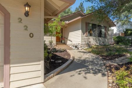 220 Mistletoe, Angels Camp, Califórnia 95222, Estados Unidos