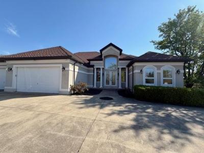 268 Oakwood, West Portsmouth, Ohio 45663, USA