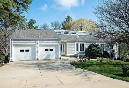 736 Greenfield Ave., Waverly, Iowa 50677, États-Unis