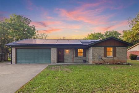 1018 Princeton Place, Cleburne, Texas 76033, USA